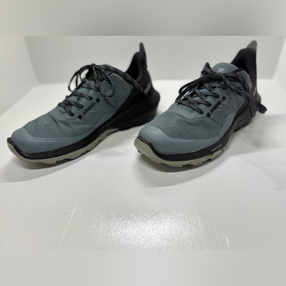 Salomon Shoes - Salomon Outpulse size 7